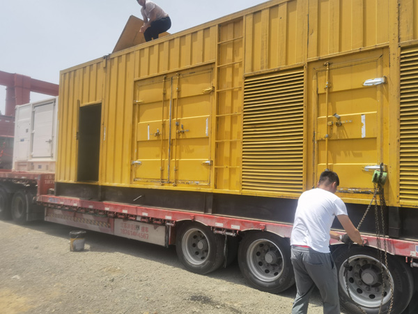 隆安除了负载情况和发动机维护，还有哪些因素会影响 200kw 柴油发电机的油耗？