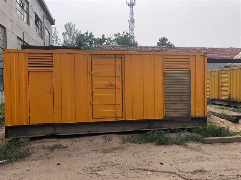 隆安柴油发电机如何判断新机油是否已经完全充满机油滤清器?