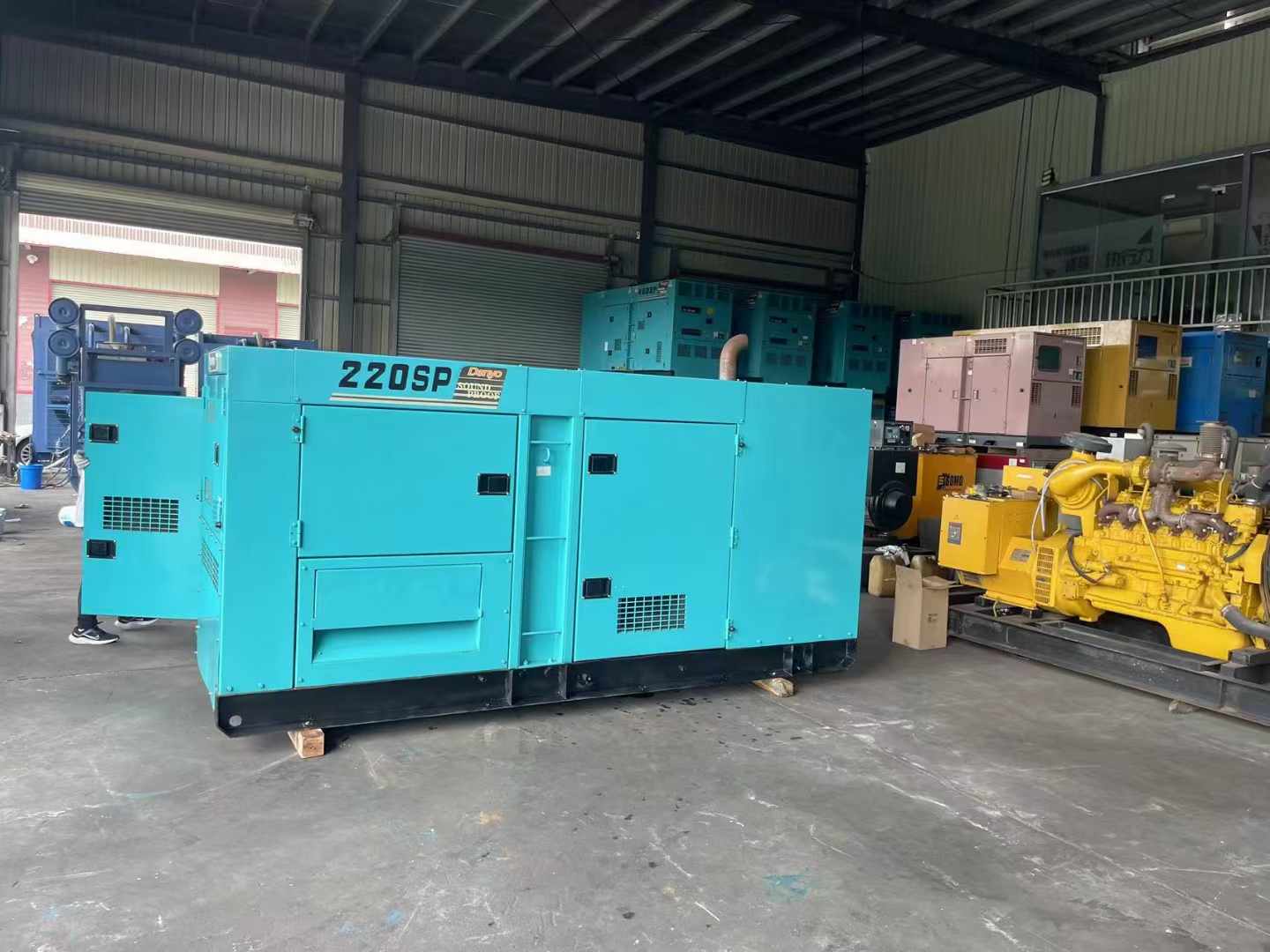 隆安800kW 柴油发电机的输出电流波动范围是多少？