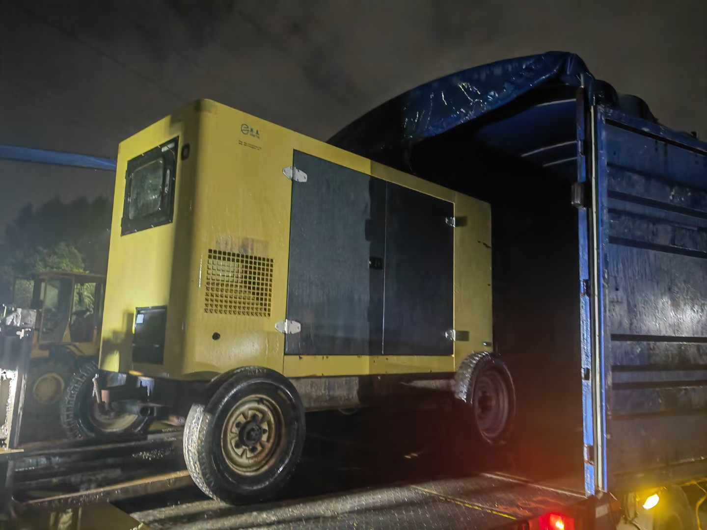 隆安如何根据负载特性选择合适的柴油发电机？