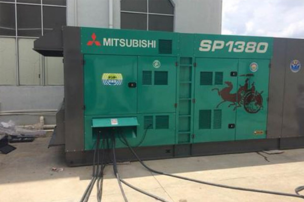 隆安为什么有些柴油发电机组的输出电压可以调节？