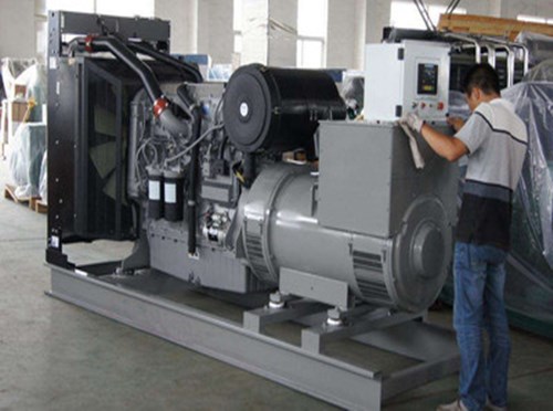 隆安柴油发电机组和储能设备配合使用的案例