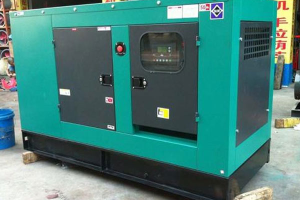 隆安如何检查机油的使用时间？